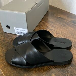 Everlane Women’s The Day leather crossover slide sandals